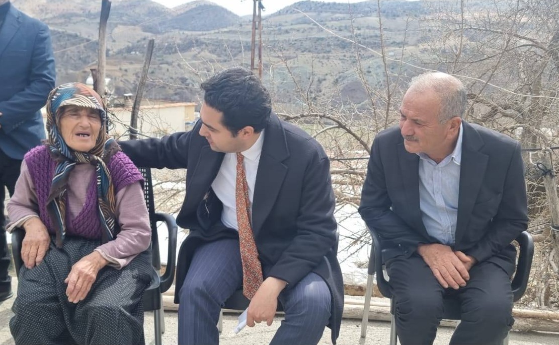  Kaymakamız Sayın Tarık Buğra SEYHAN, Beraberindeki Heyetle Birlikte Savran Köyü Kalıcı Konutlarında İncelemelerde Bulundu